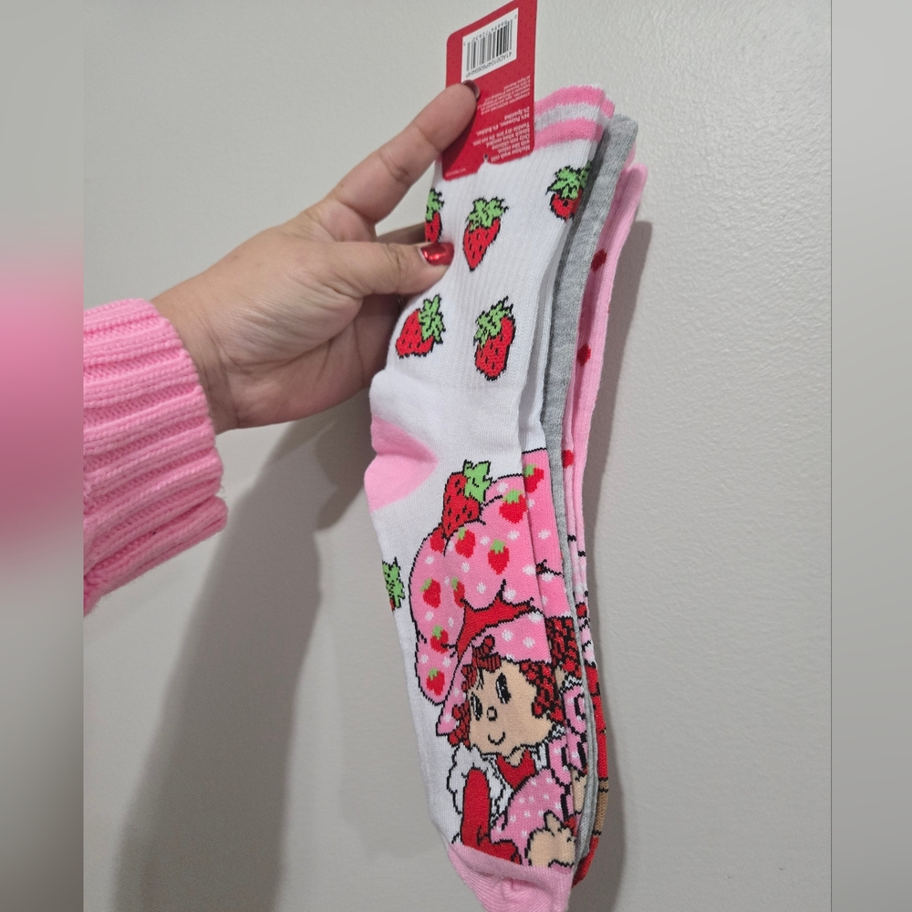Strawberry Shortcake Socks - Pink and White 3 Pairs